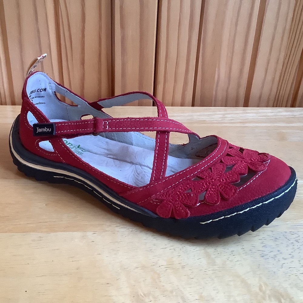 Jambu Blossom Encore Red Size 6.5 New